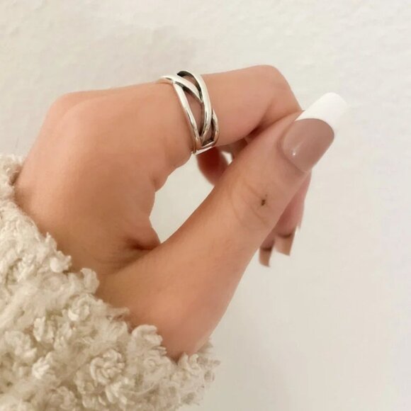 925 Sterling Silver Minimalist Ring Criss Cross Layer Ring Modern Ring - Picture 6 of 8